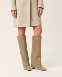Taupe
